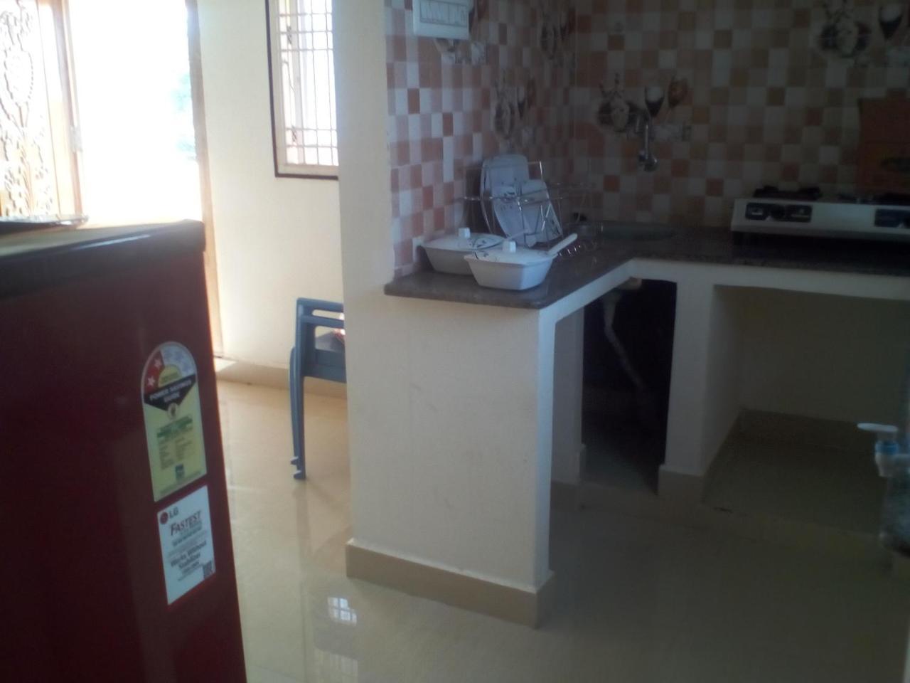 Sai Guest House Tiruvannāmalai Exteriör bild