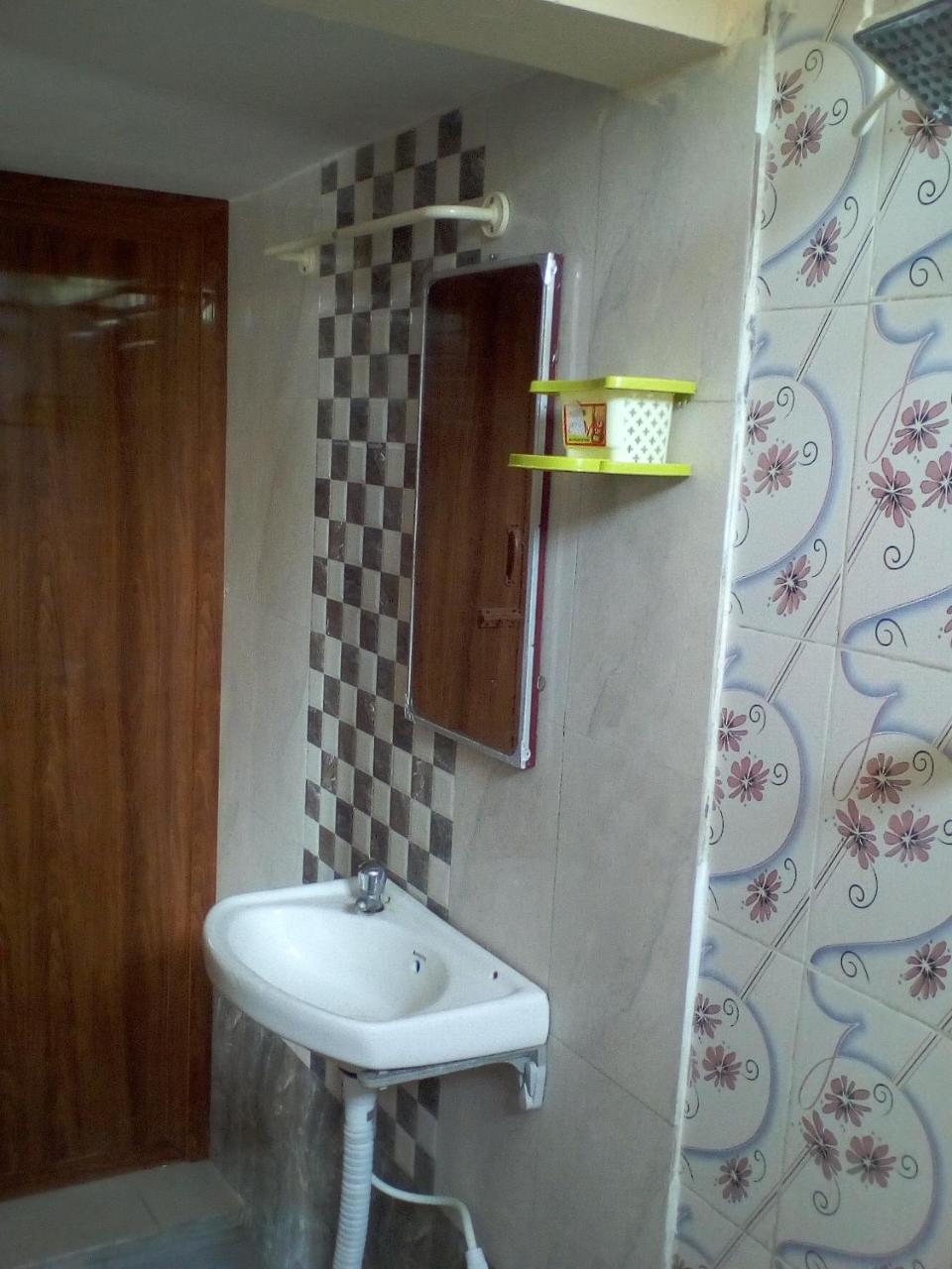 Sai Guest House Tiruvannāmalai Exteriör bild